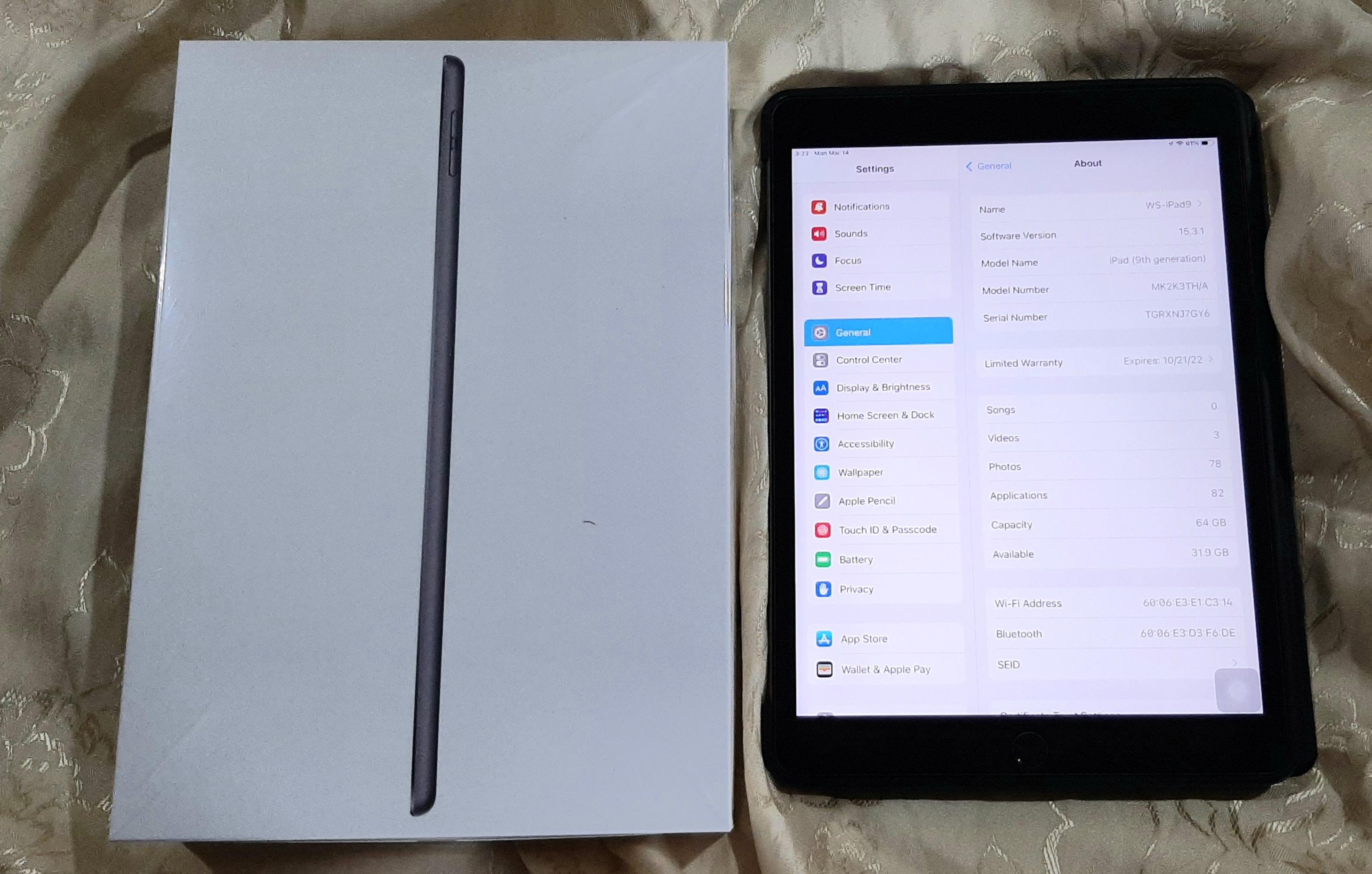 ขาย IPAD GEN 9 64 GB WIFI เทาสเปซเกรย์ สภาพใหม่เอี่ยม อุปกรณ์แท้ยกกล่องยังไม่ได้แกะใช้งาน ประกันยาว เพียง 9,900 บาท เท่านั้น (แก้ไข 30/03/22)