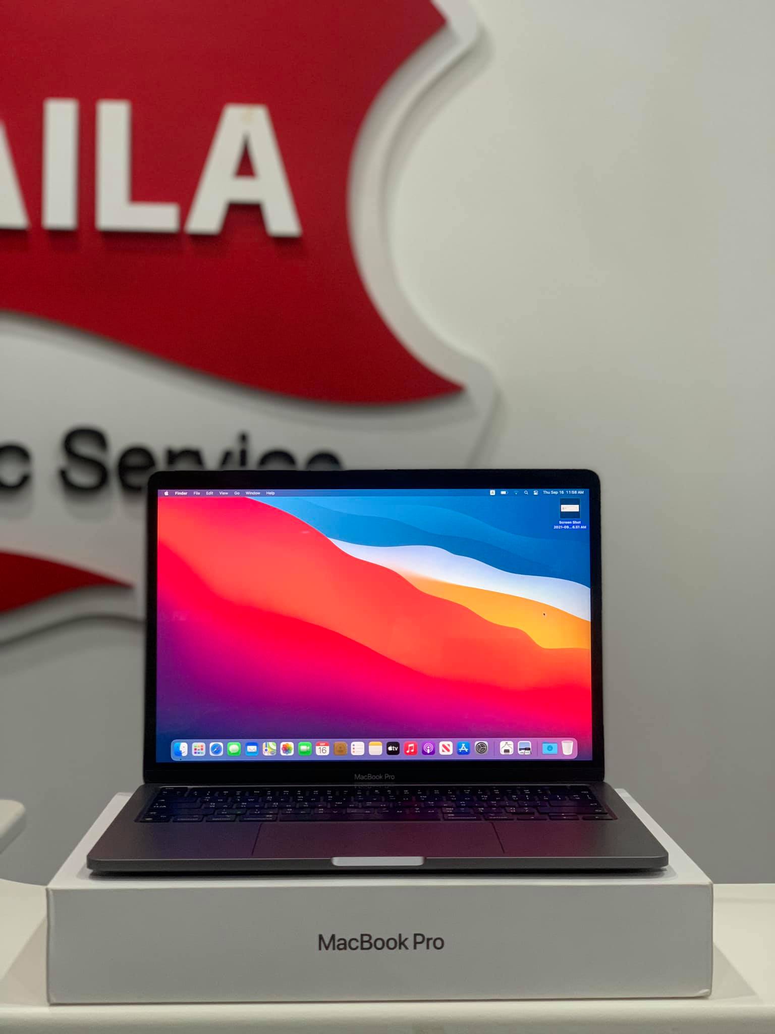 MacBook Pro M1 สี Space Gray SSD 256 GB สภาพสวยทุกจุด ใช้งานน้อยมาก มีอุปกรณ์ครบกล่อง