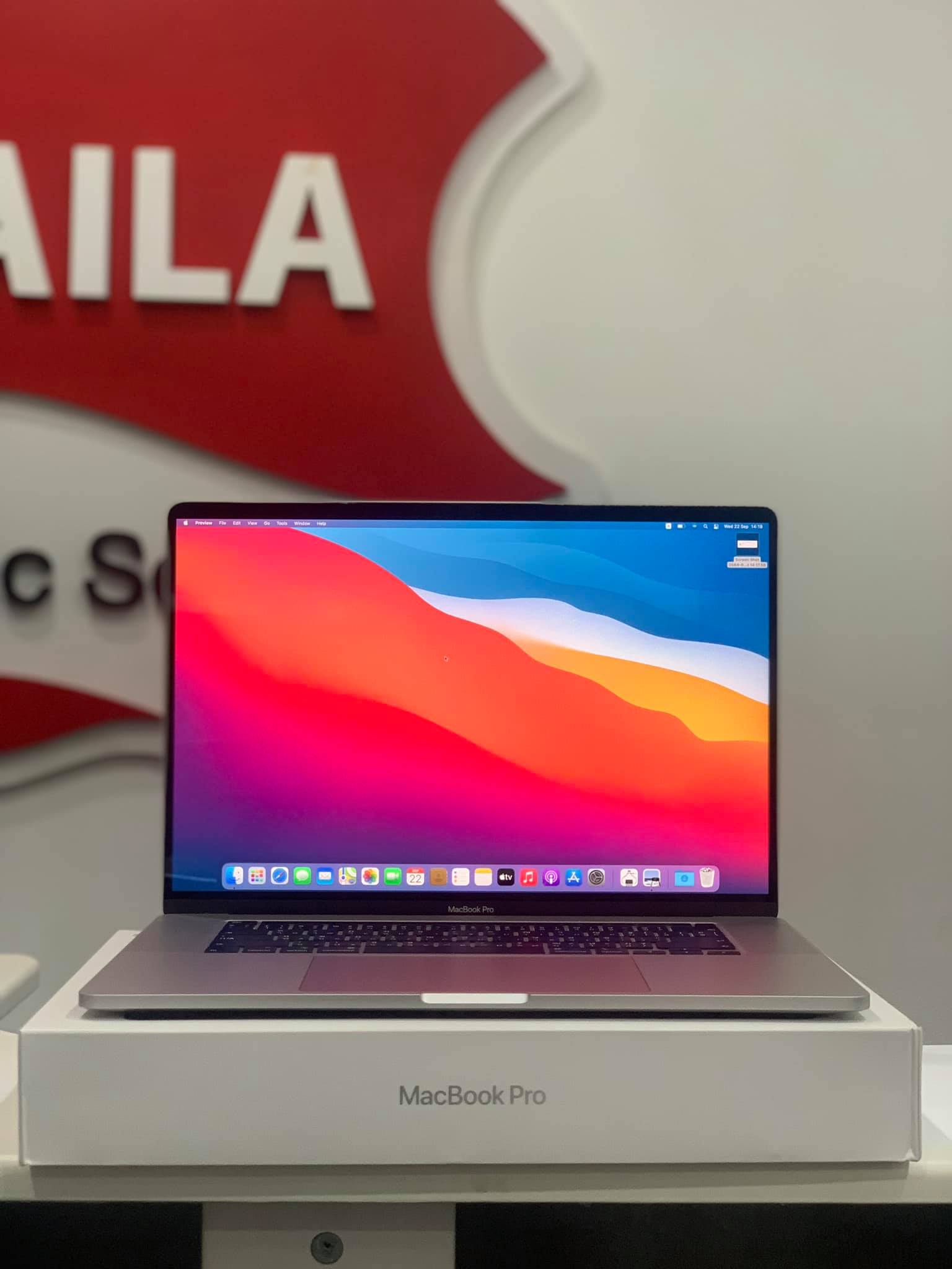  CTO MacBook Pro Retina 16