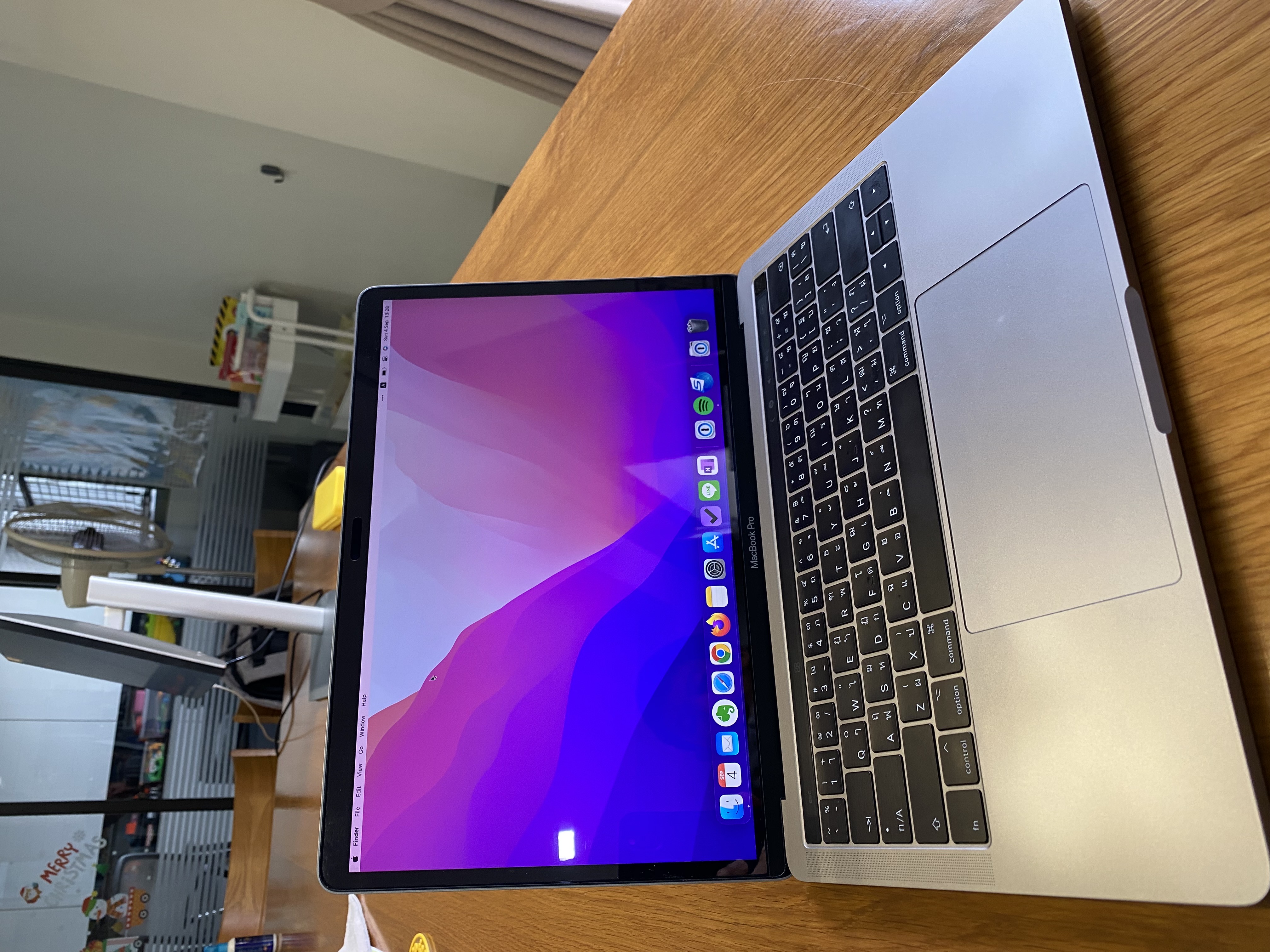 MacBook pro 13 (2017) Touch Bar SSD 512 GB RAM 16 GB Battery count 316 cycles