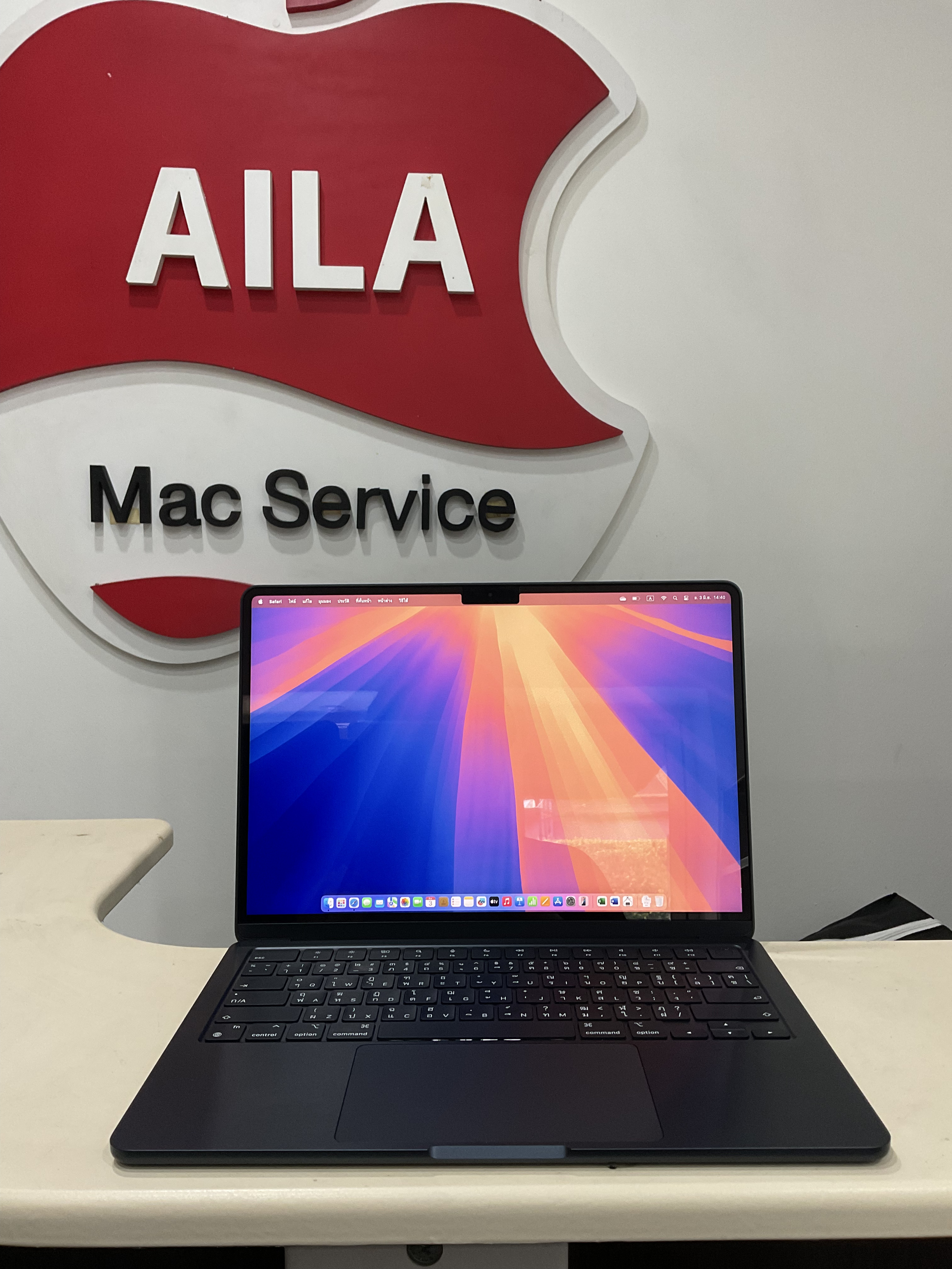 MacBook Air M3 13