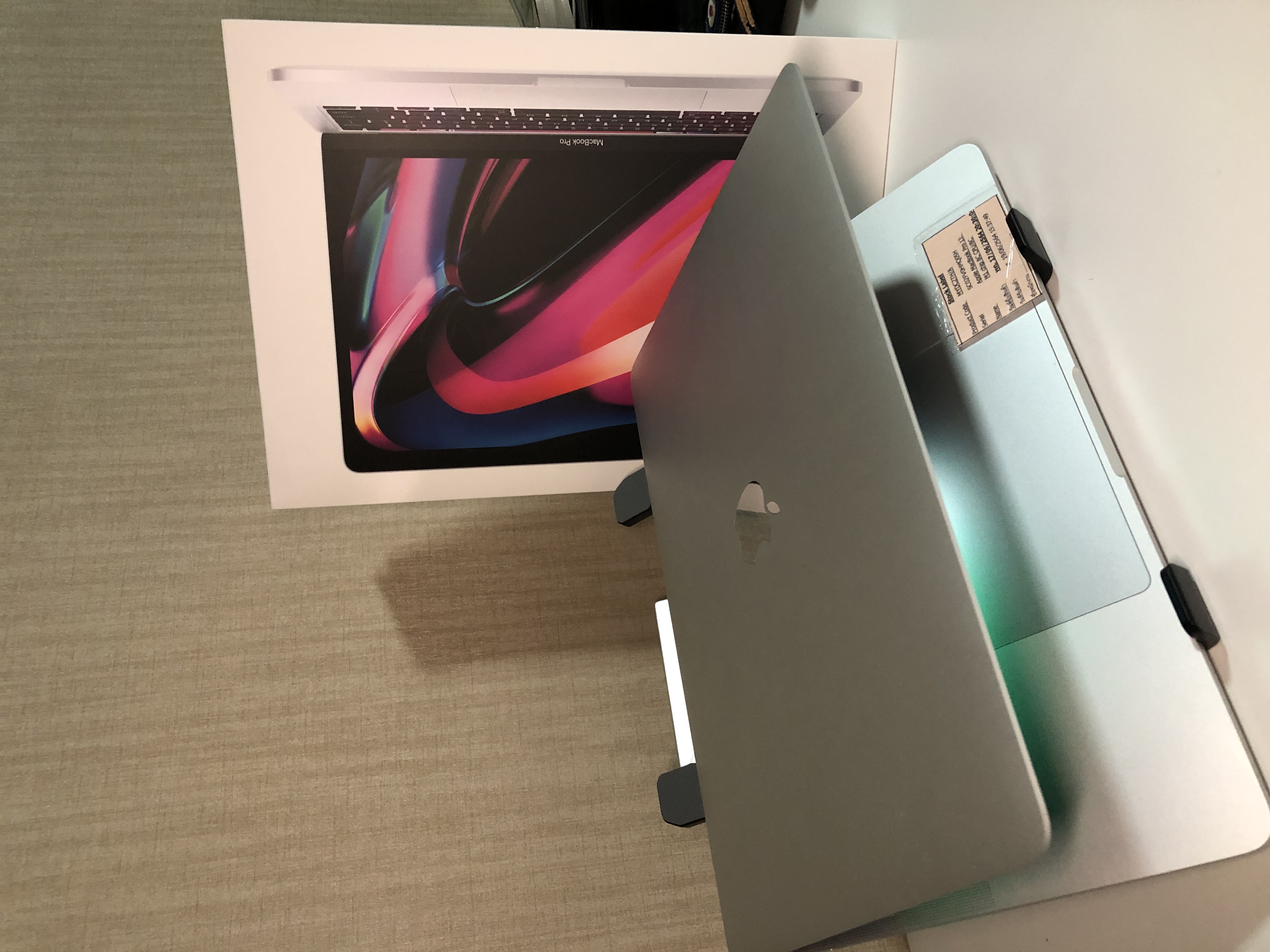 (ประกันศูนย์ apple Care+รวมอุบัตเหตุ 15/10/2025) MacBook Pro 13-inch 2020 M1