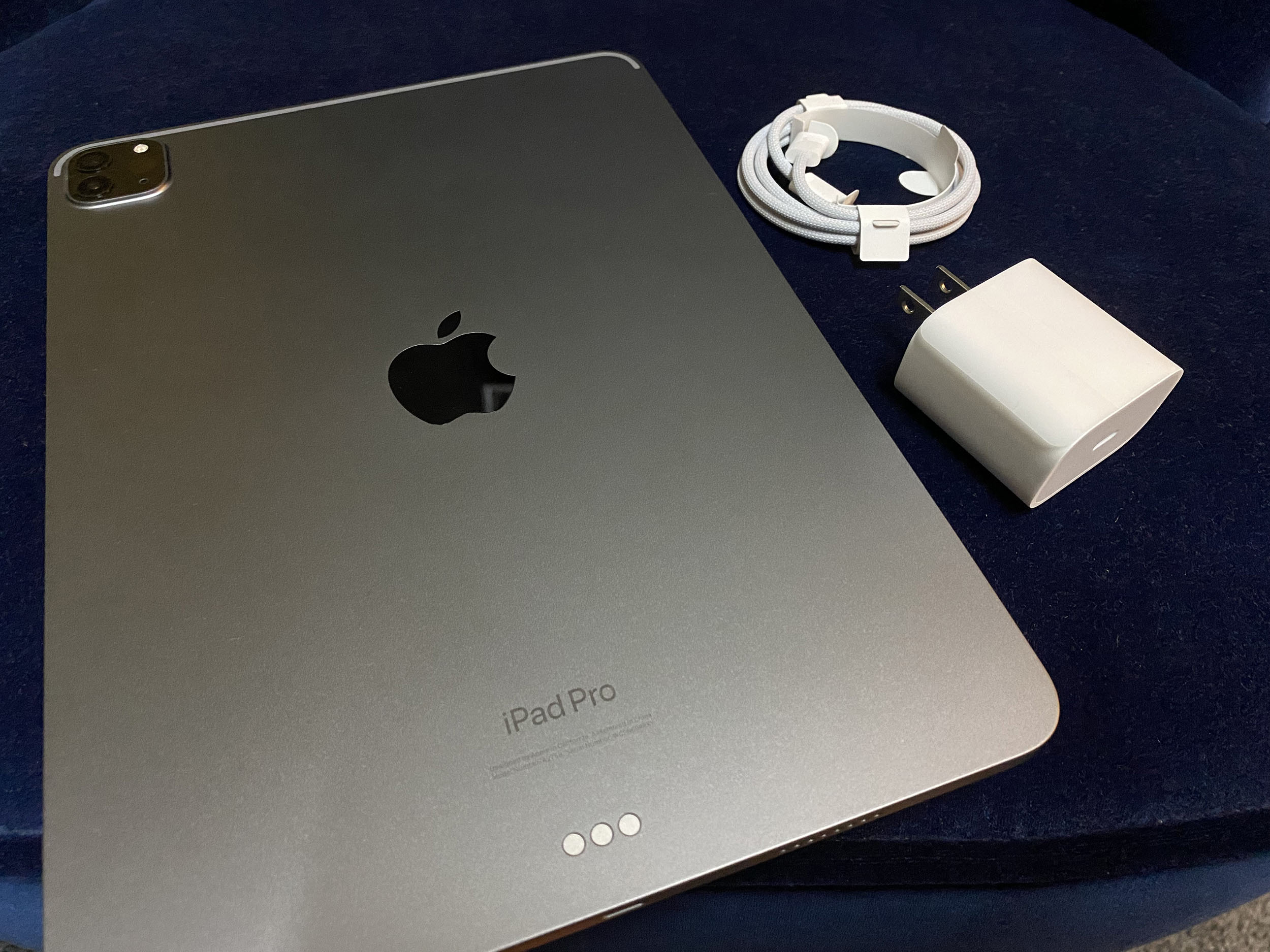 iPad Pro M2 cpu 11 inch WIFI 128GB ใหม่ล่าสุดเปิดตัวตุลาคมประกันศูนย์1ปี